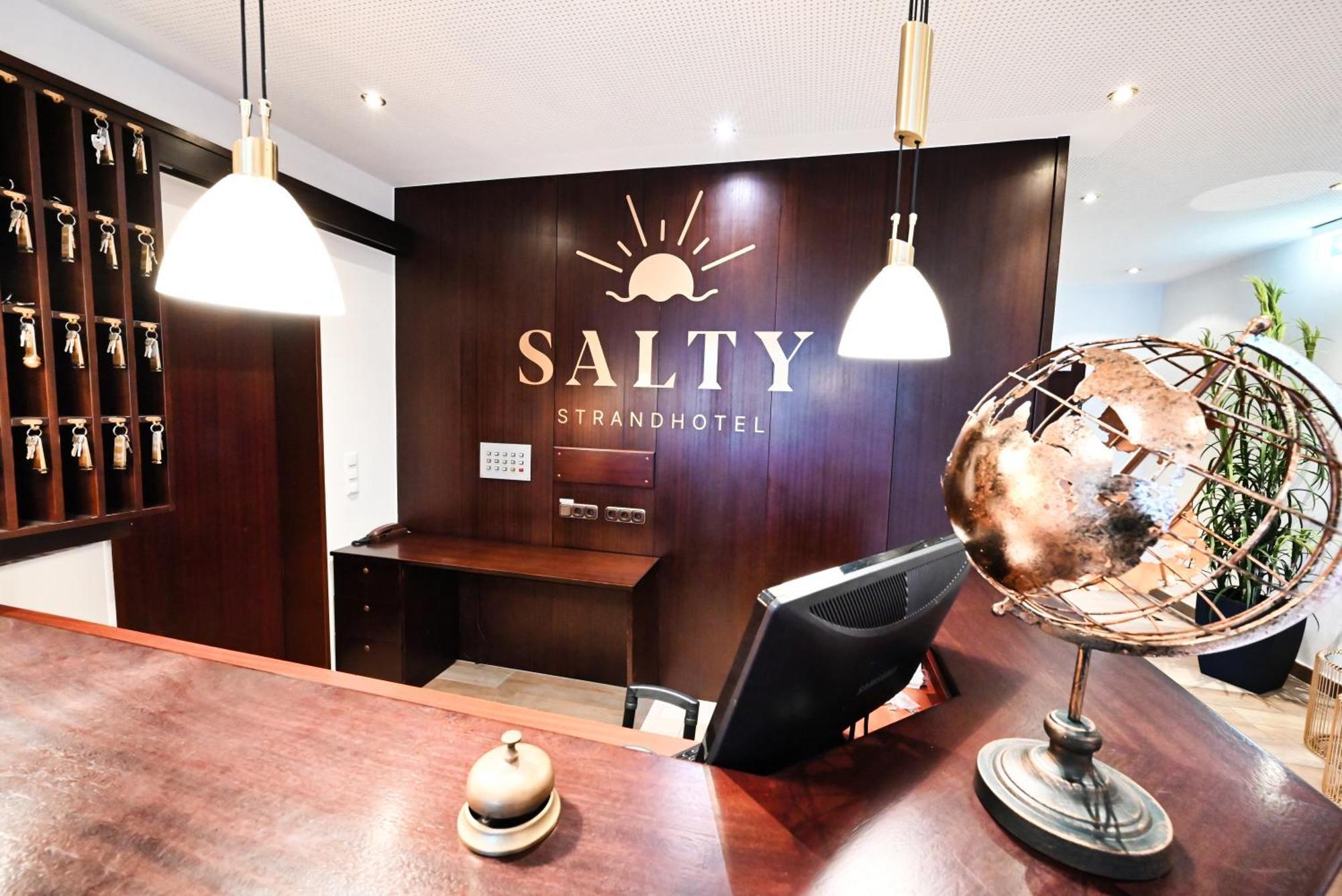 Strandhotel Salty Büsum Esterno foto